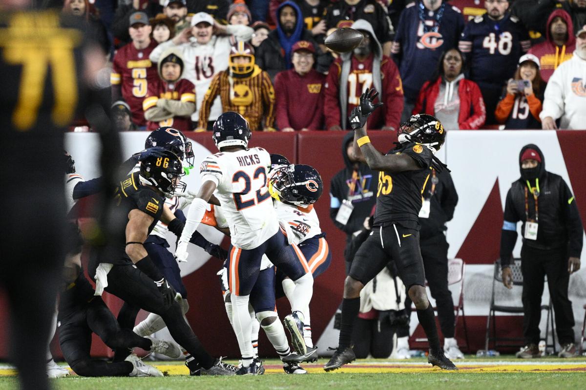 Bears Commanders Football